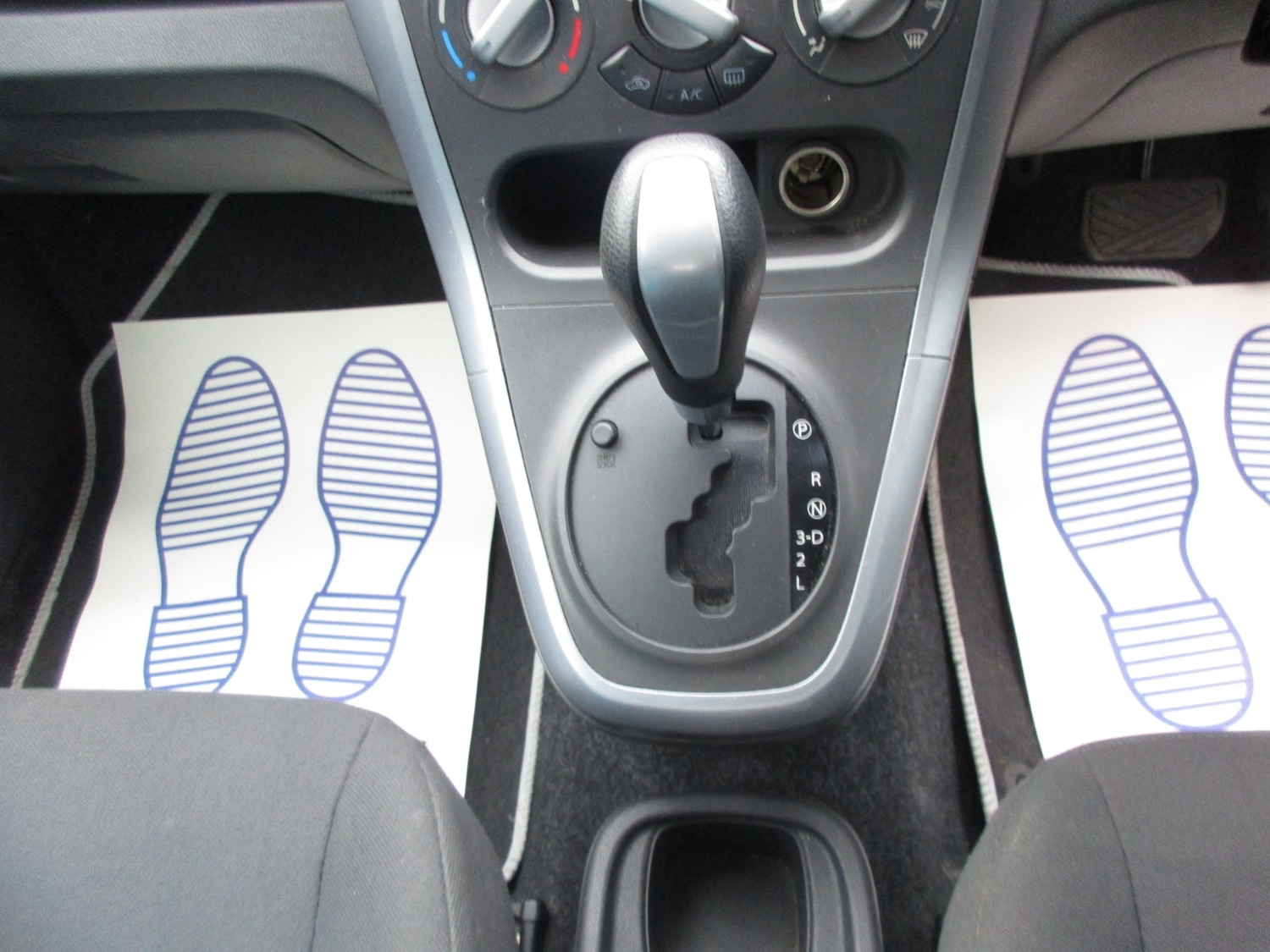 Used Suzuki Splash 2011 for sale - 77789224: Photo 5