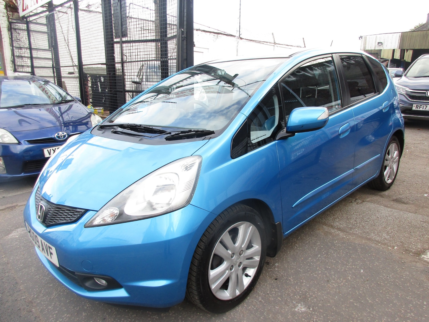 Used Honda Jazz 2009 for sale - 76231376: Photo 2