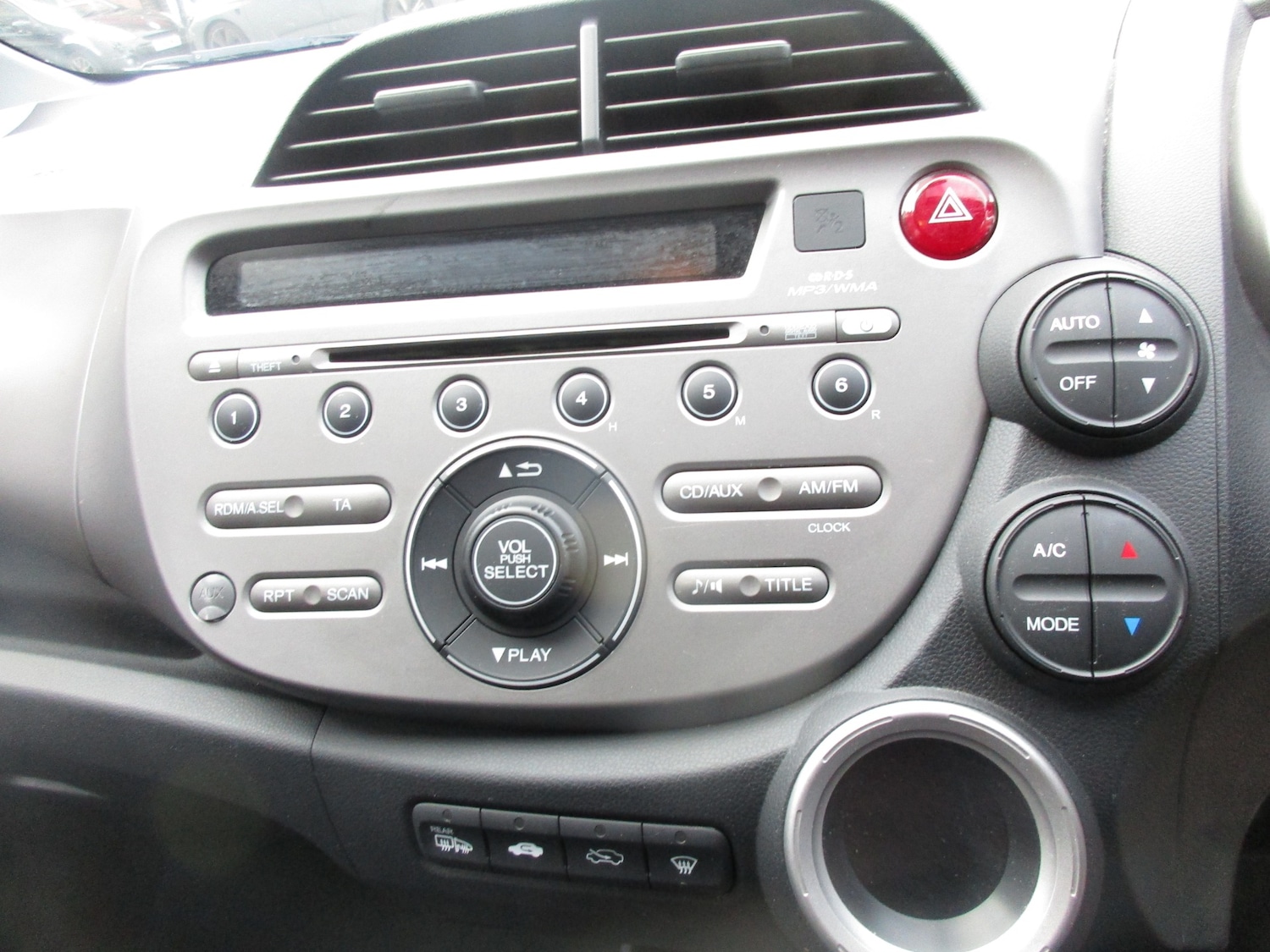 Used Honda Jazz 2009 for sale - 76231376: Photo 20