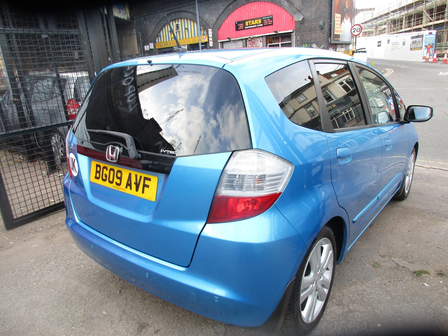 Used Honda Jazz 2009 for sale - 76231376: Photo 4