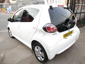 Used Toyota AYGO 2013 for sale - 75616165: Photo