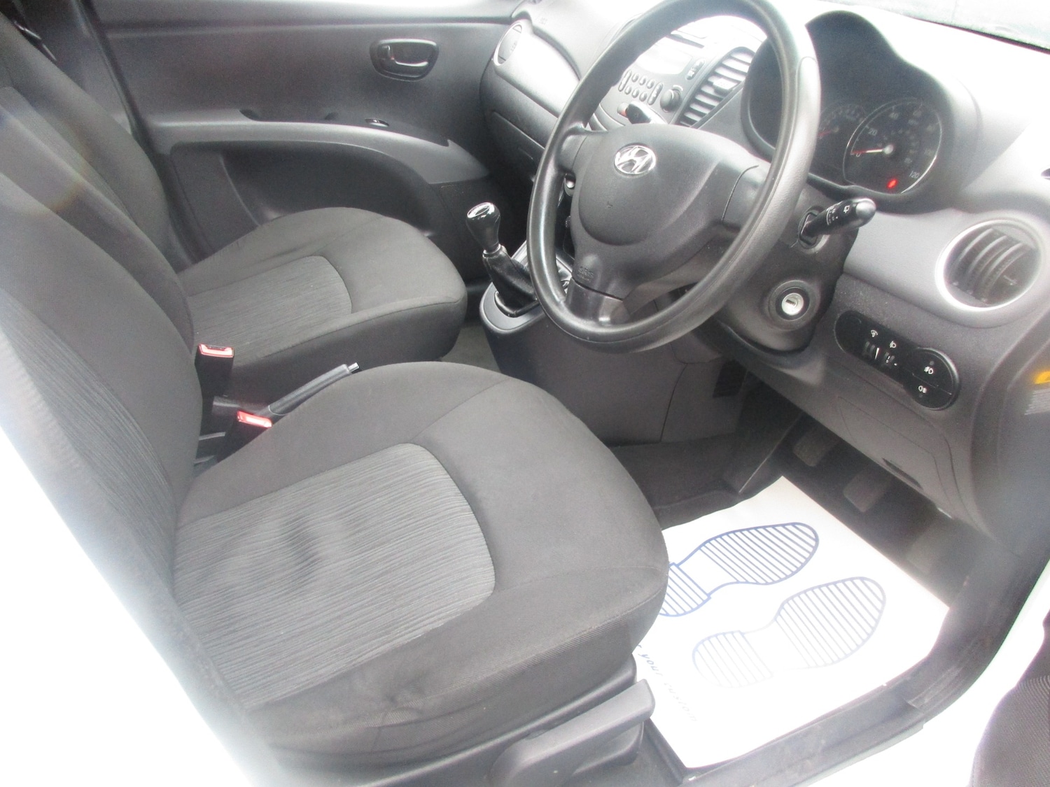 Used Hyundai i10 2011 for sale - 75265540: Photo 18