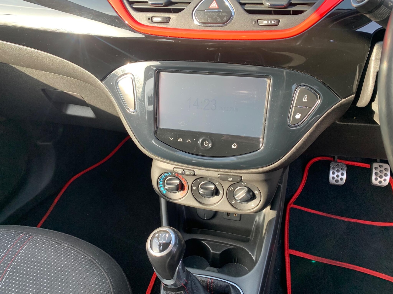 Used Vauxhall Corsa 2015 for sale - 78047084: Photo 10