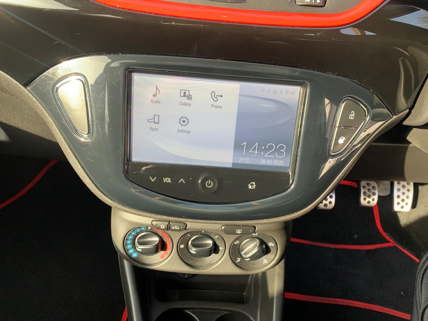 Used Vauxhall Corsa 2015 for sale - 78047084: Photo 32