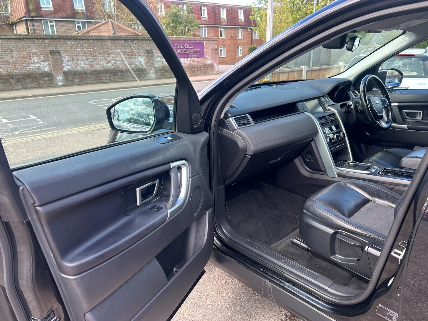 Used Land Rover Discovery Sport for sale - 78141565: Photo 16