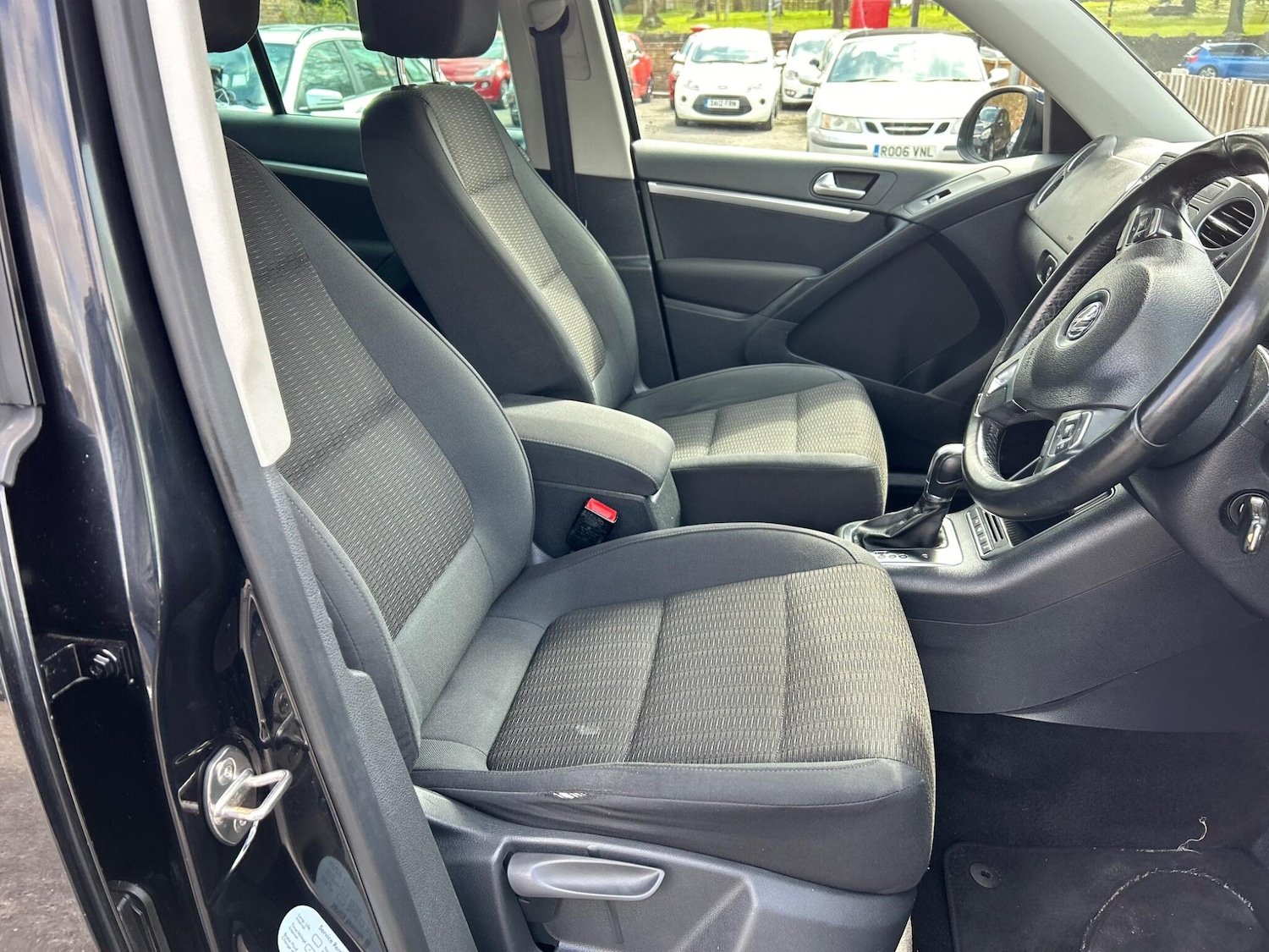 Used Volkswagen Tiguan for sale - 78135921: Photo 10