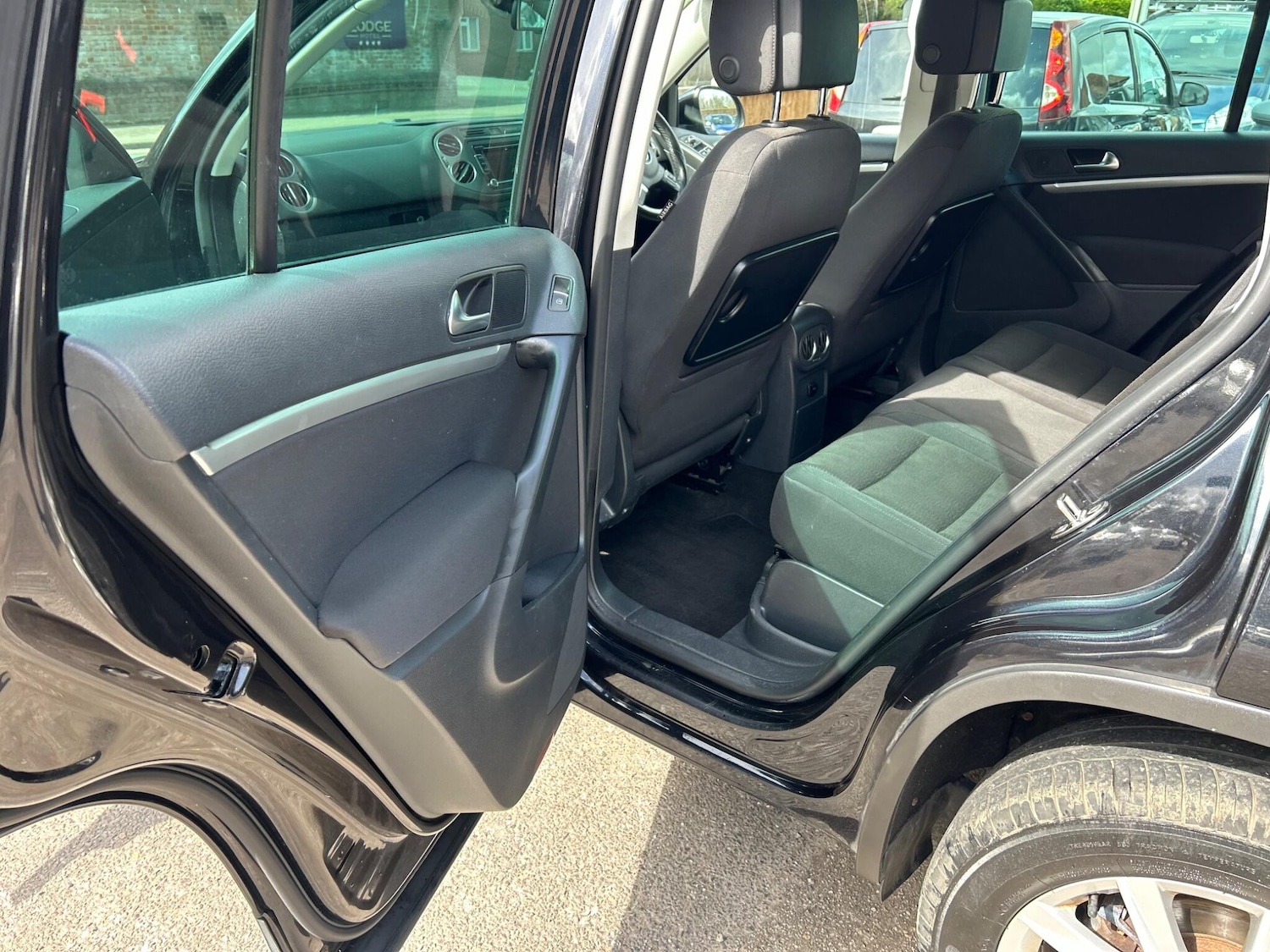 Used Volkswagen Tiguan for sale - 78135921: Photo 13