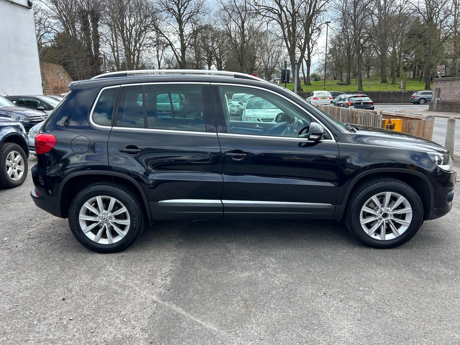 Used Volkswagen Tiguan for sale - 78135921: Photo 8
