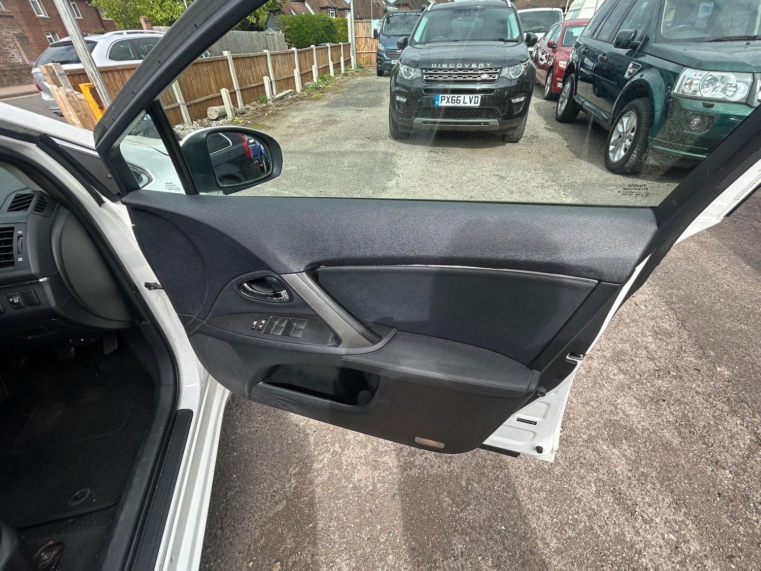 Used Toyota Avensis for sale - 78220186: Photo 11