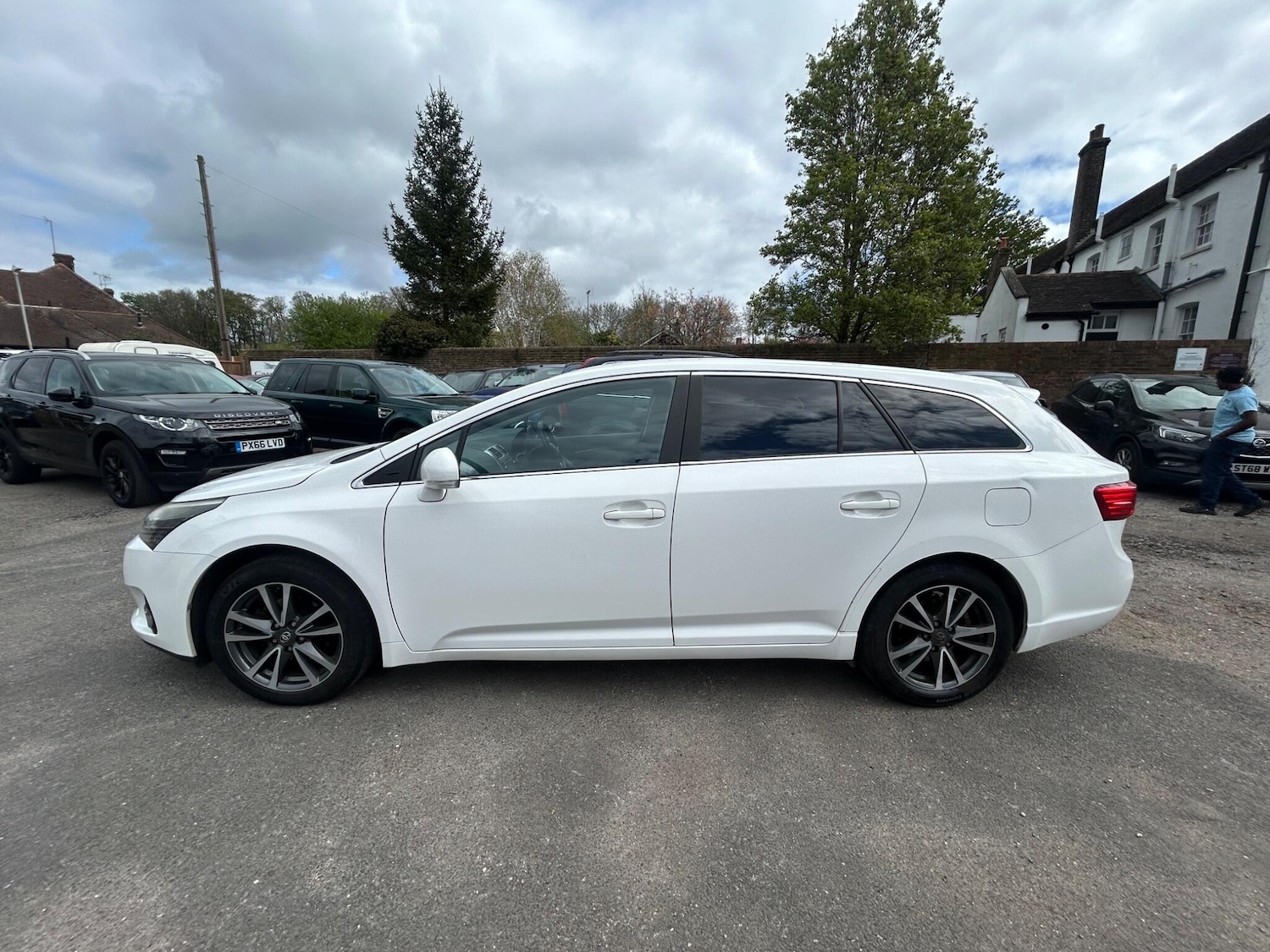 Used Toyota Avensis for sale - 78220186: Photo 4