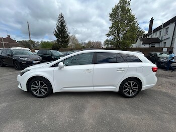 Used Toyota Avensis 2015 for sale - 78220186: Photo