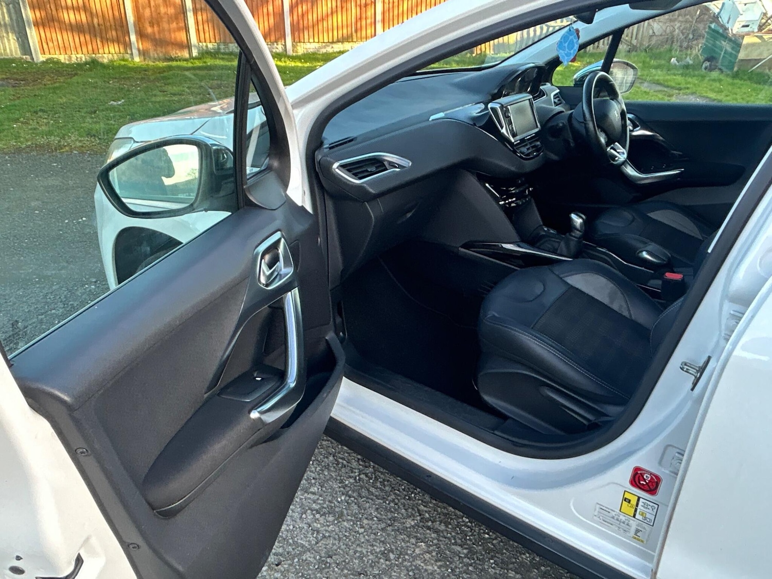 Used Peugeot 2008 2015 for sale - 78047954: Photo 12