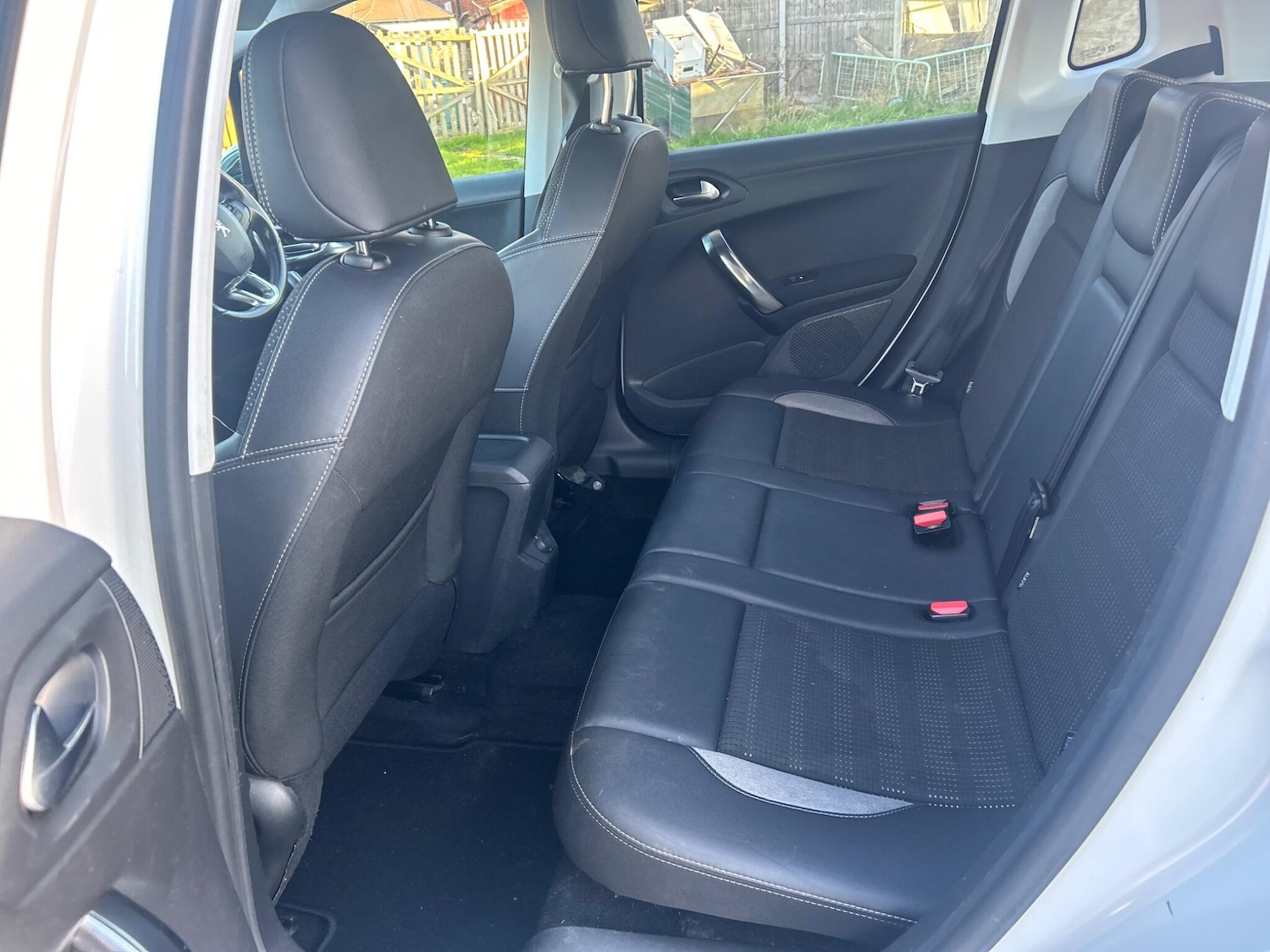 Used Peugeot 2008 2015 for sale - 78047954: Photo 15