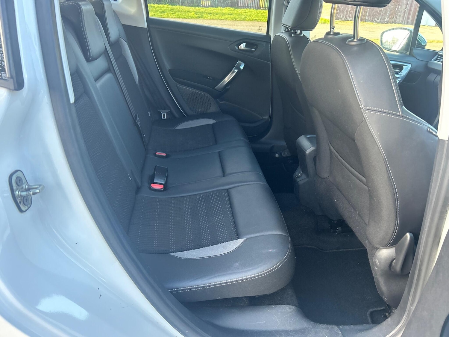 Used Peugeot 2008 2015 for sale - 78047954: Photo 17