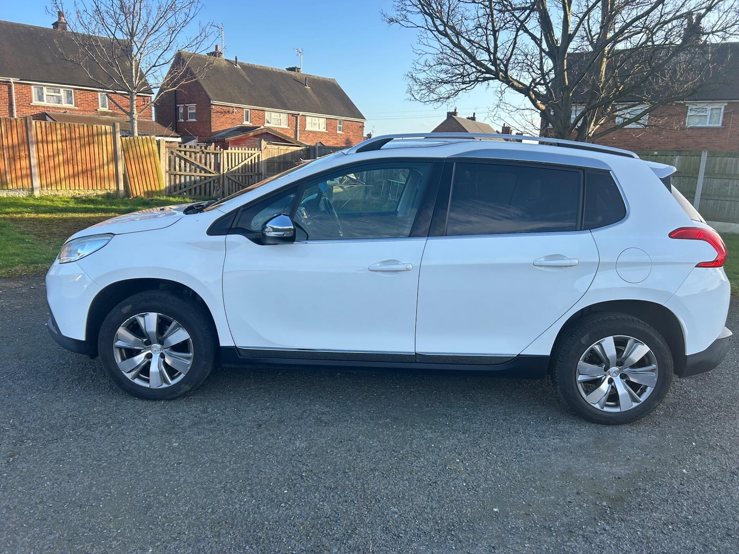 Used Peugeot 2008 2015 for sale - 78047954: Photo 4