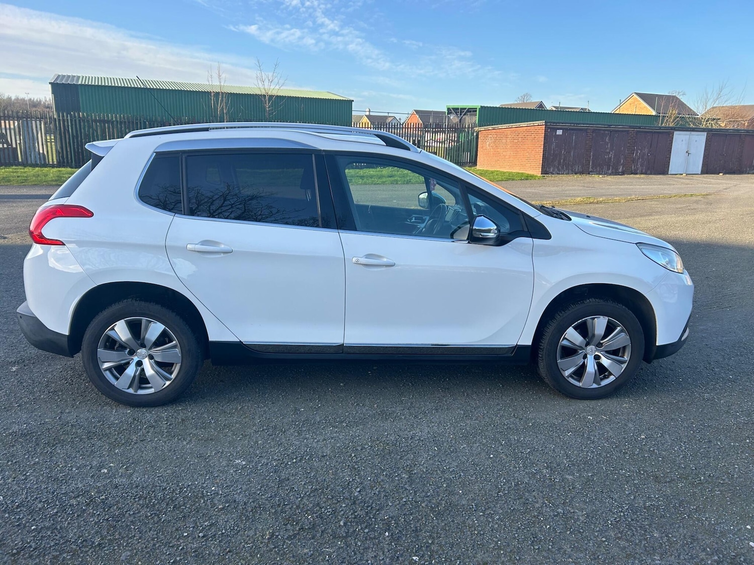 Used Peugeot 2008 2015 for sale - 78047954: Photo 8