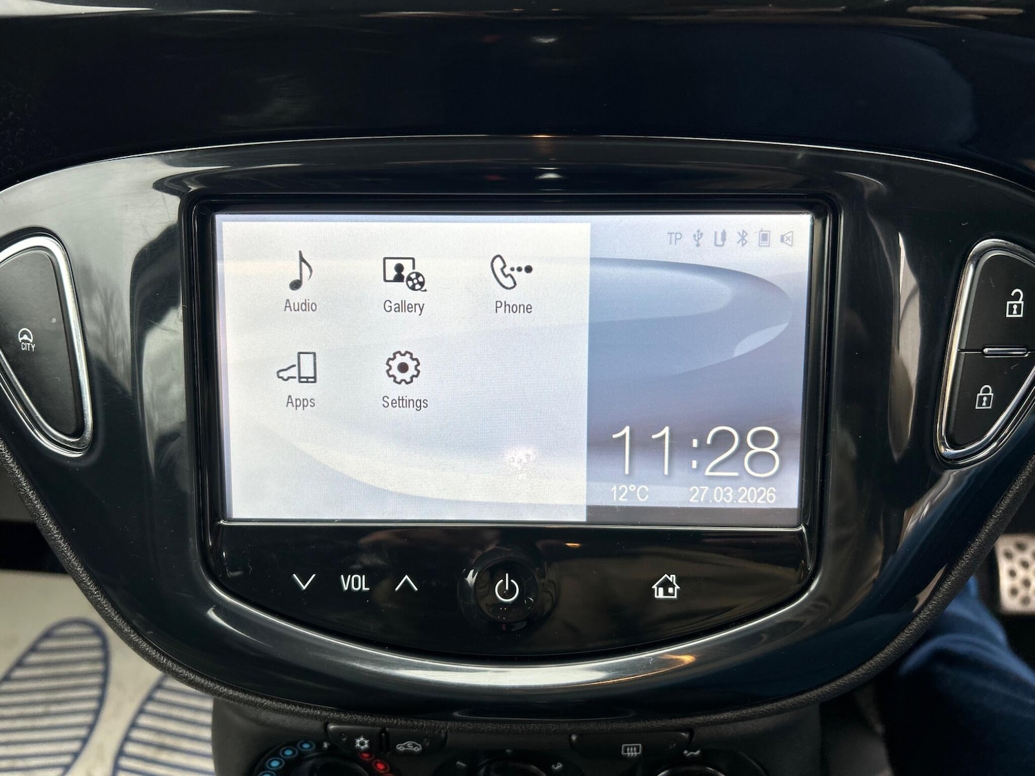 Used Vauxhall Corsa 2015 for sale - 78047549: Photo 19