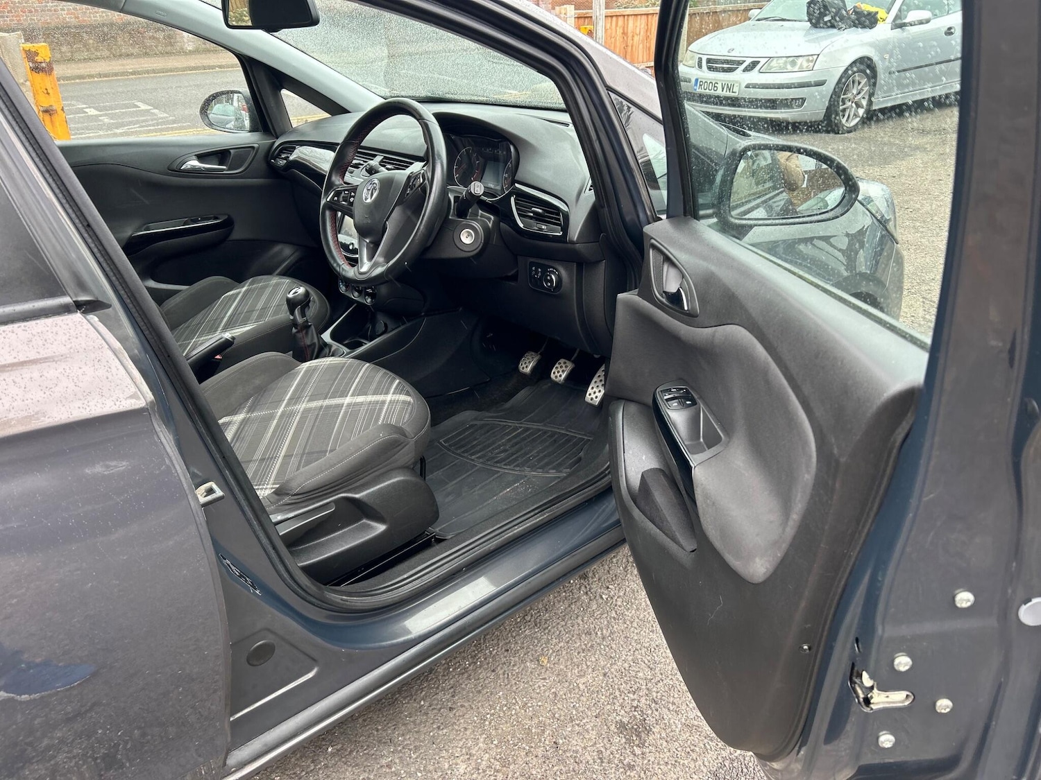 Used Vauxhall Corsa 2015 for sale - 78047549: Photo 9