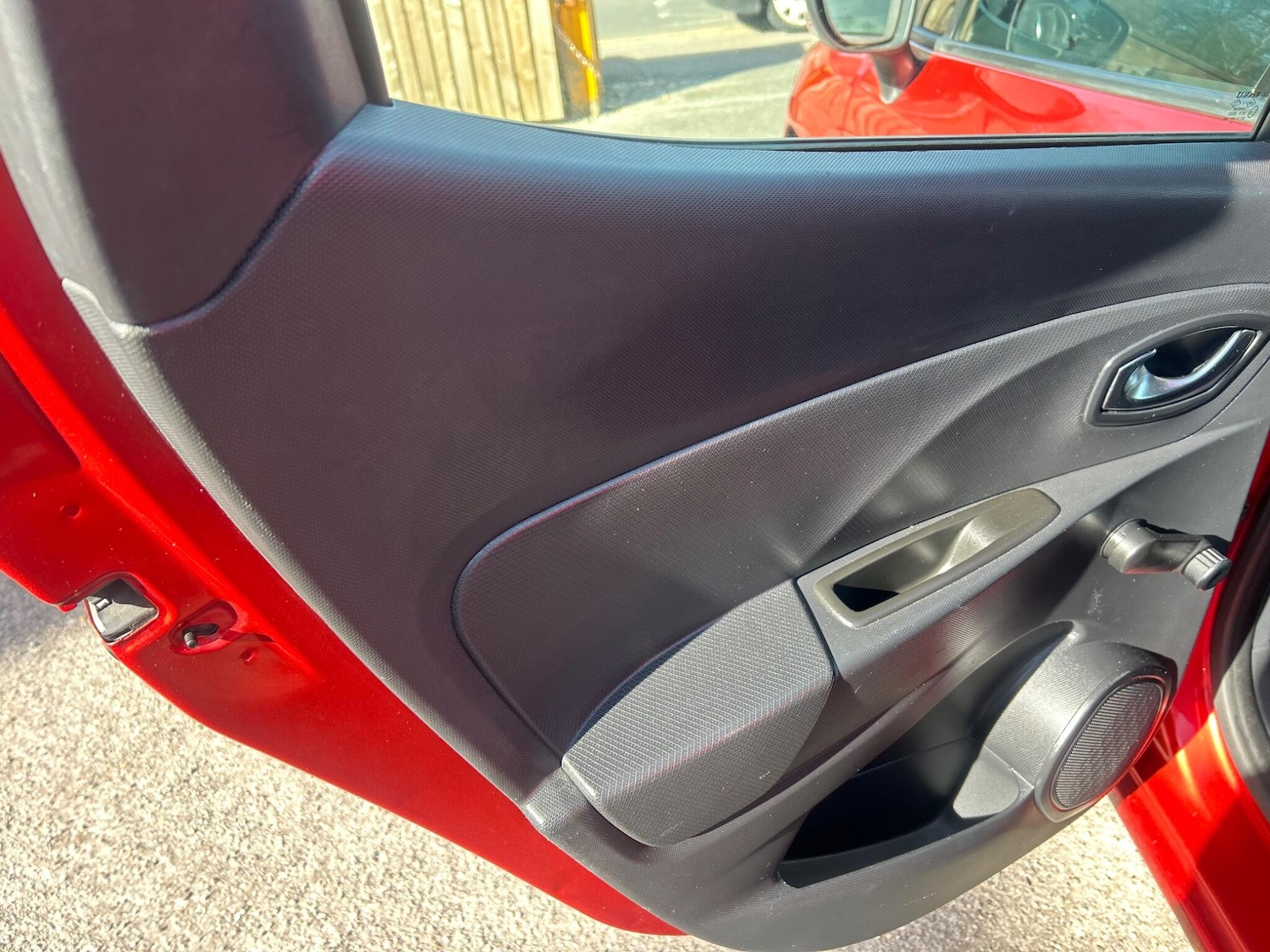 Used Renault Clio 2015 for sale - 78148178: Photo 19