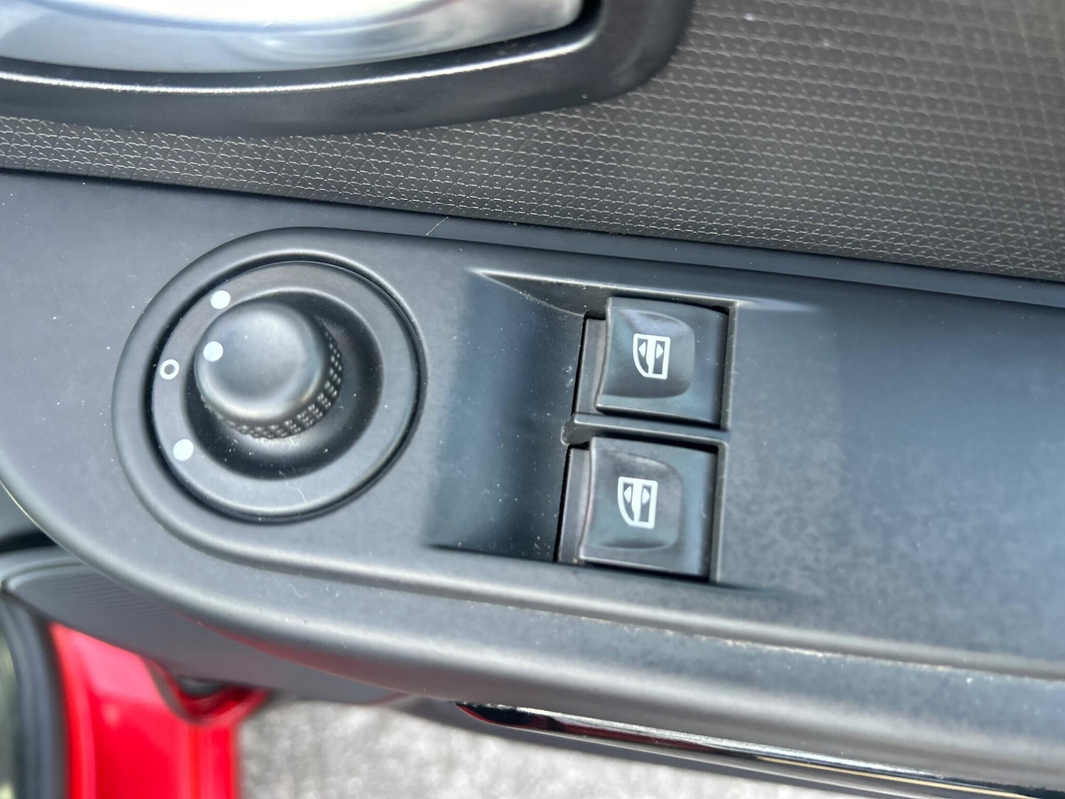 Used Renault Clio 2015 for sale - 78148178: Photo 20