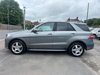 Used Mercedes-Benz M Class 2013 for sale - 78934911: Photo