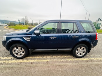 Used Land Rover Freelander 2010 for sale - 78100545: Photo