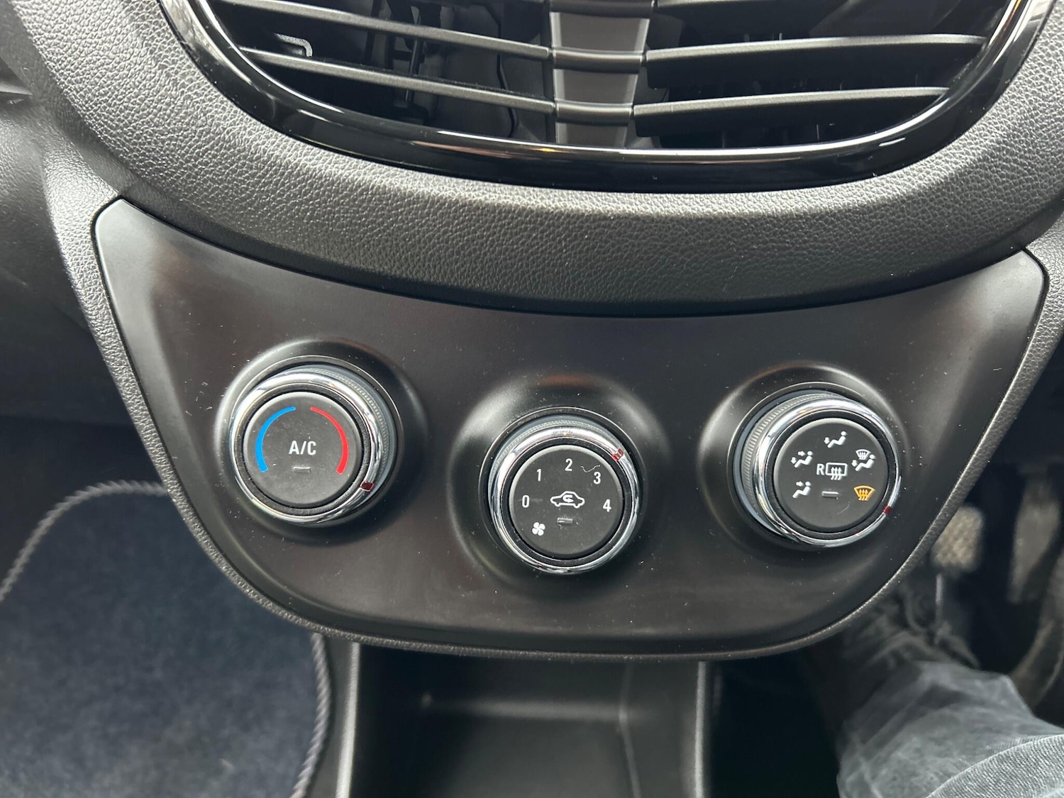 Used Vauxhall Viva 2015 for sale - 78048146: Photo 18