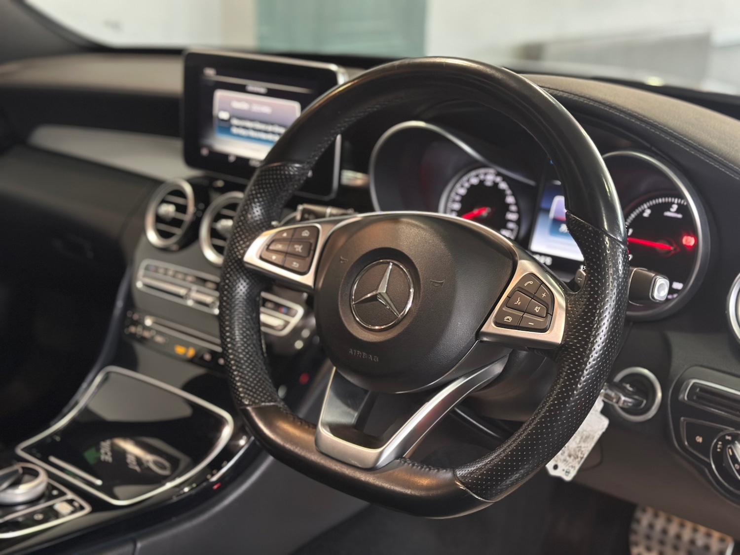 Used Mercedes-Benz C Class 2015 for sale - 77618318: Photo 11