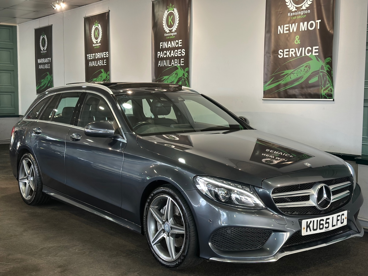 Used Mercedes-Benz C Class 2015 for sale - 77618318: Photo 2