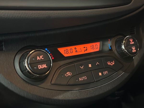 Used Toyota Yaris 2014 for sale - 76256983: Photo 17