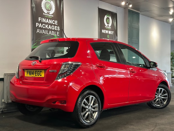 Used Toyota Yaris 2014 for sale - 76256983: Photo 4
