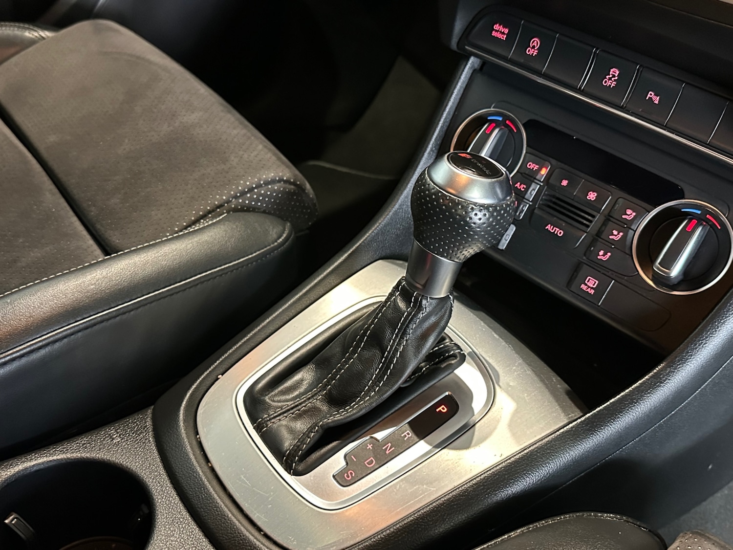 Used Audi Q3 2016 for sale - 77813512: Photo 19