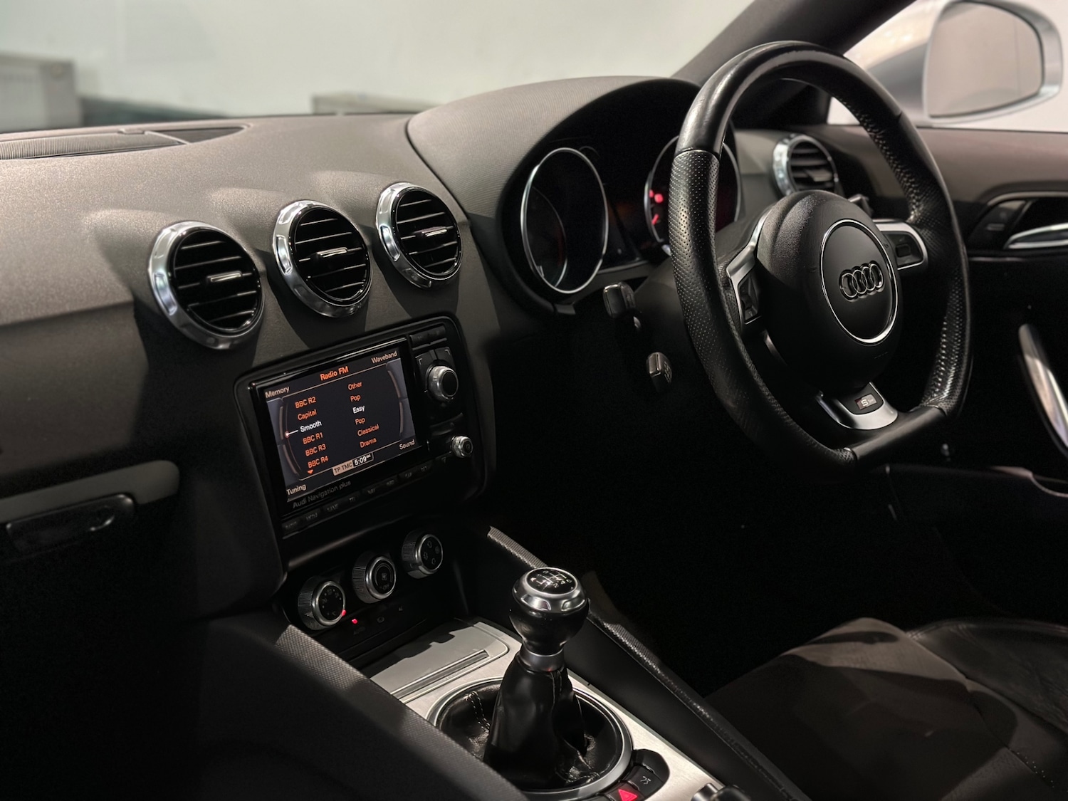 Used Audi TT 2012 for sale - 76987113: Photo 12