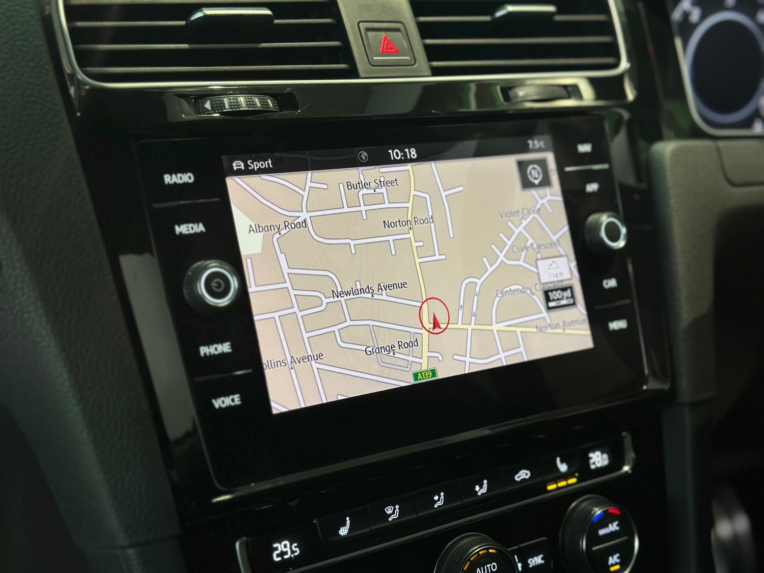 Used Volkswagen Golf 2018 for sale - 77616430: Photo 21