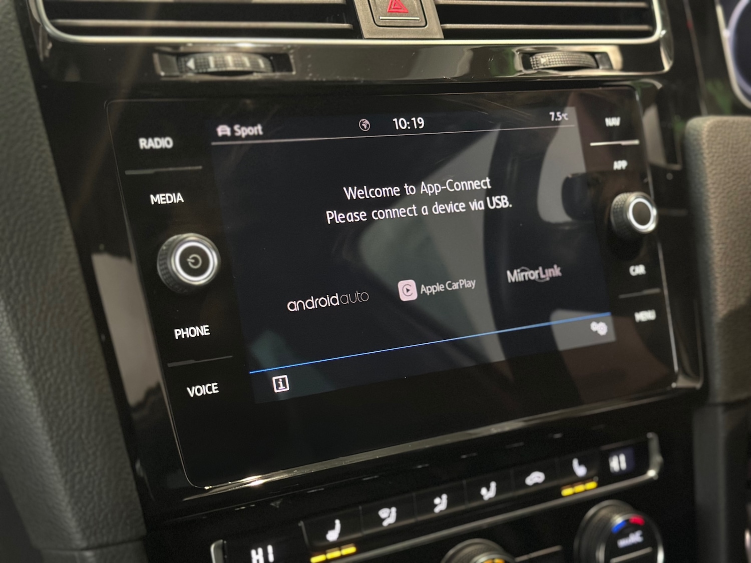 Used Volkswagen Golf 2018 for sale - 77616430: Photo 22