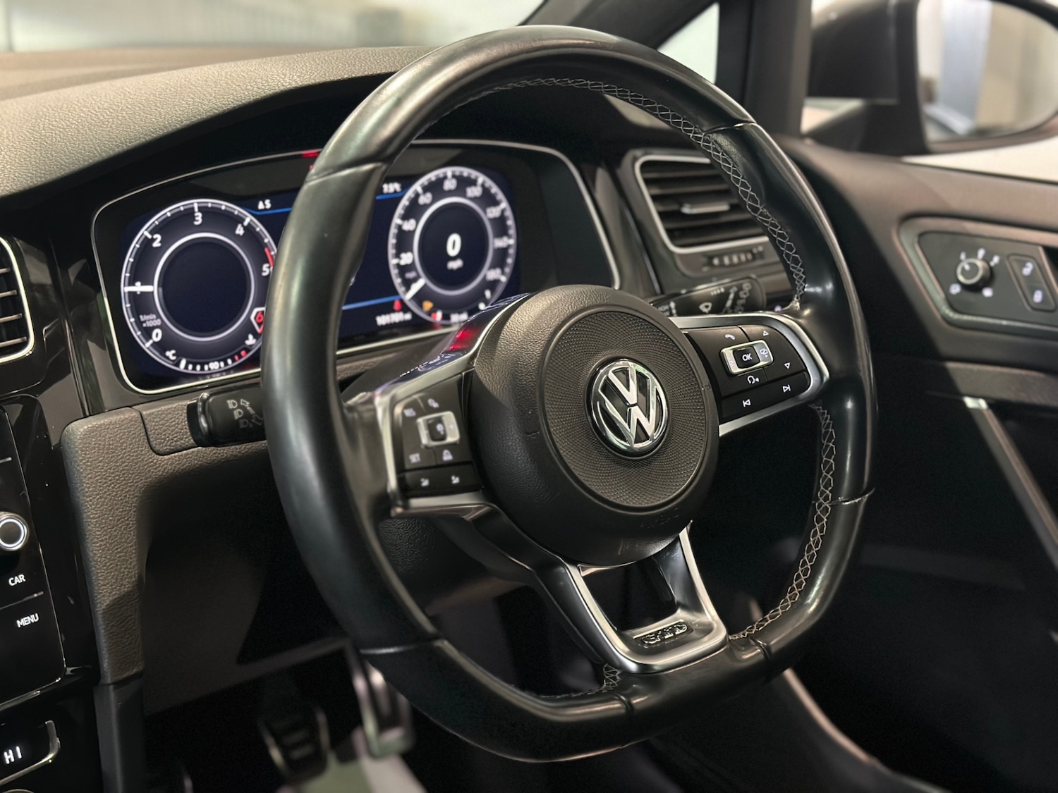 Used Volkswagen Golf 2018 for sale - 77616430: Photo 23