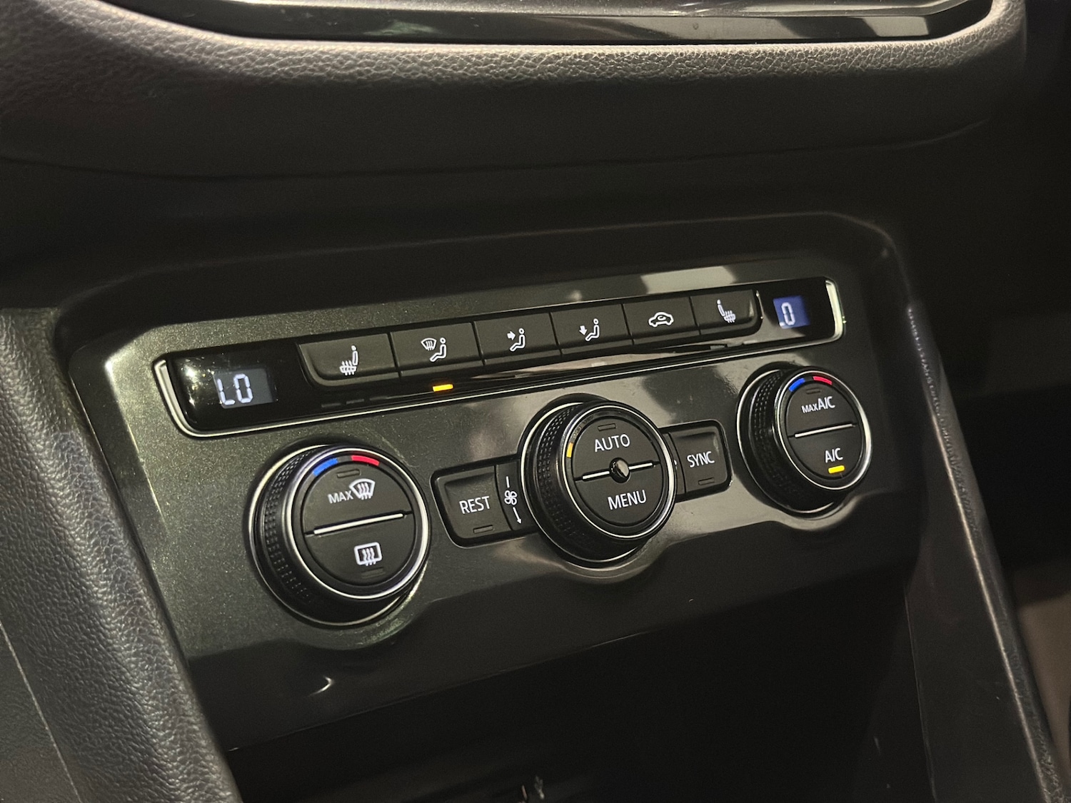 Used Volkswagen Tiguan 2016 for sale - 76960350: Photo 11