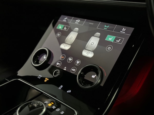 Used Land Rover Range Rover Velar 2019 for sale - 69910293: Photo 26