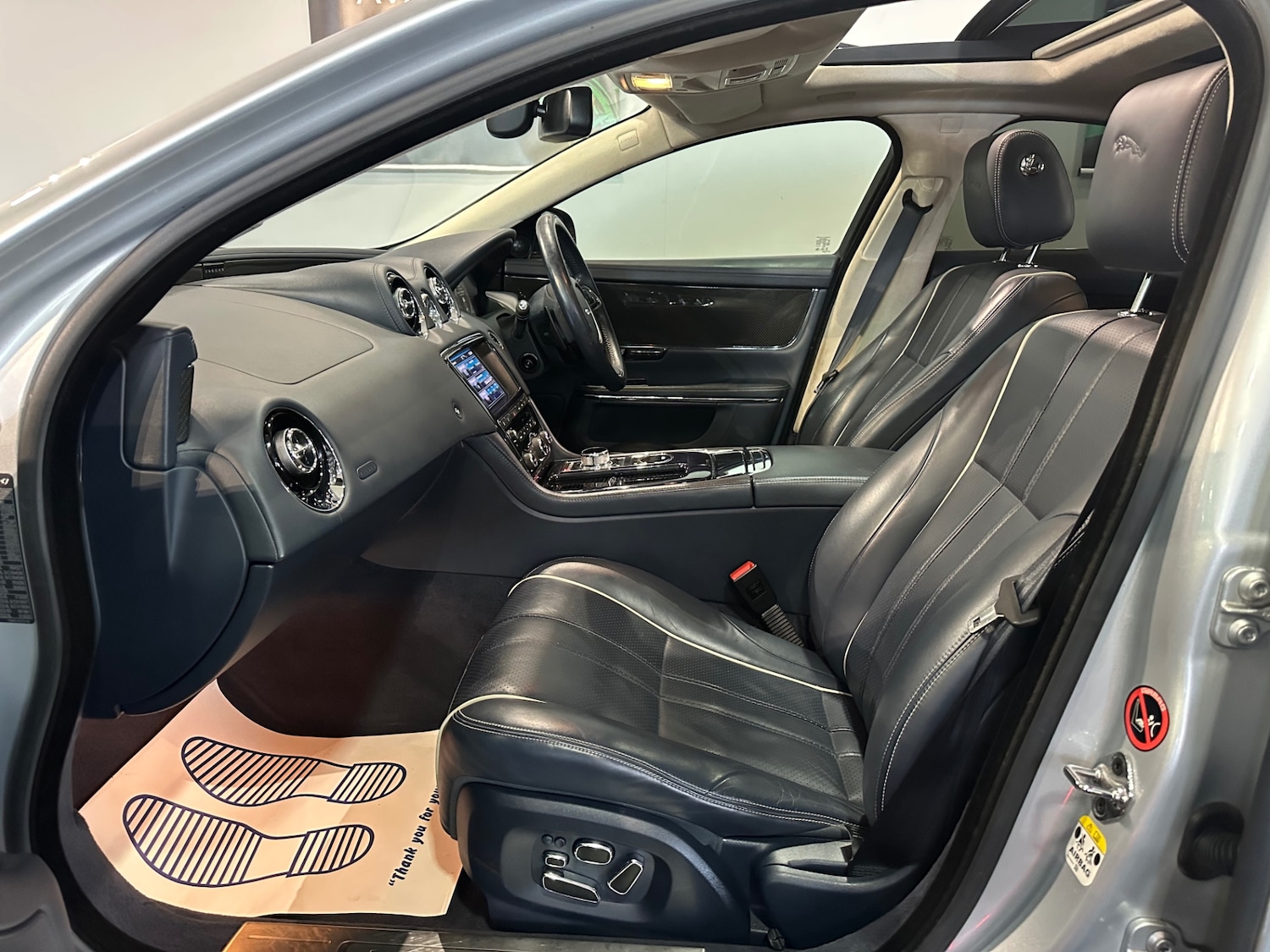 Used Jaguar XJ 2013 for sale - 77261466: Photo 11