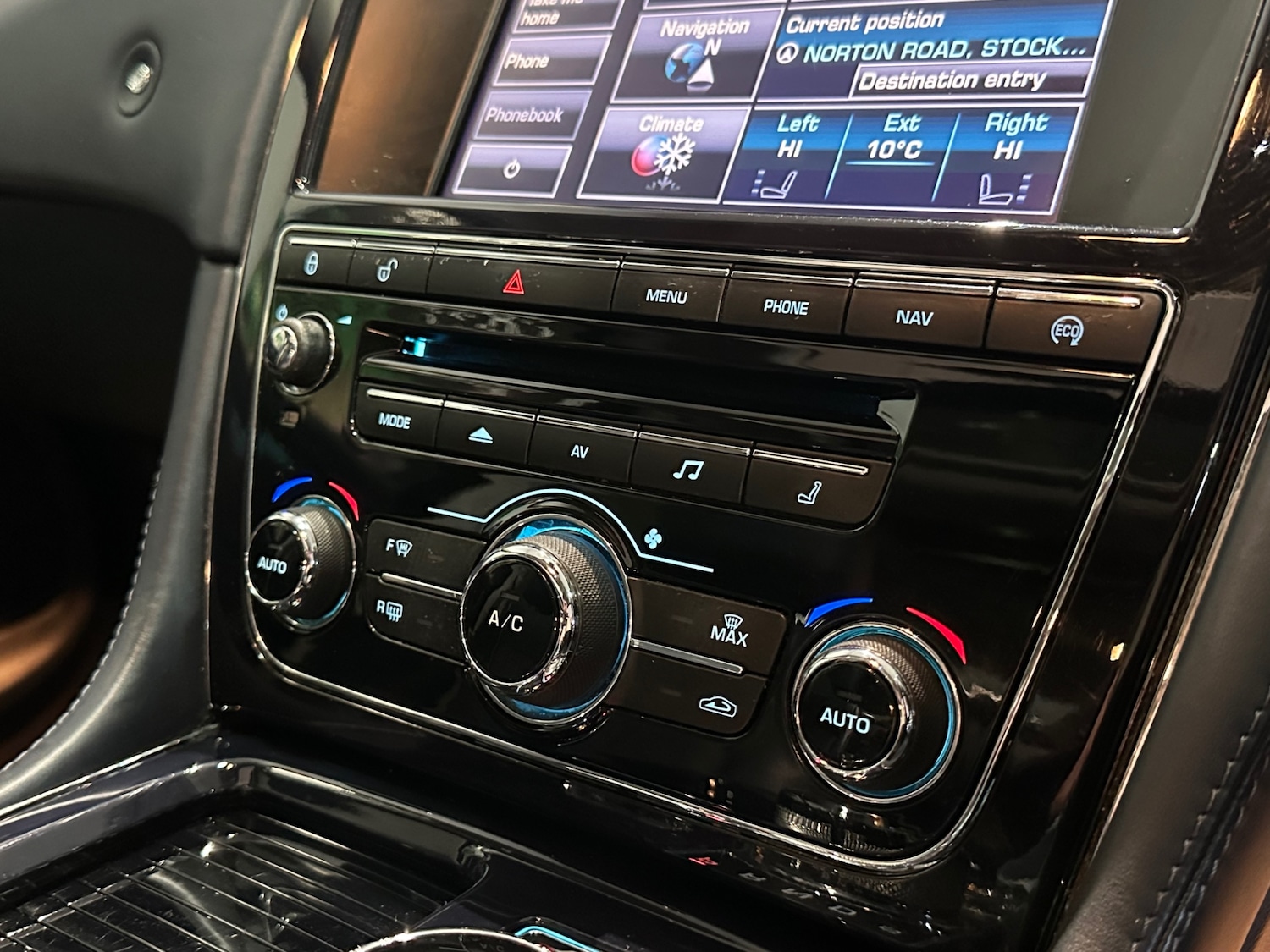 Used Jaguar XJ 2013 for sale - 77261466: Photo 16