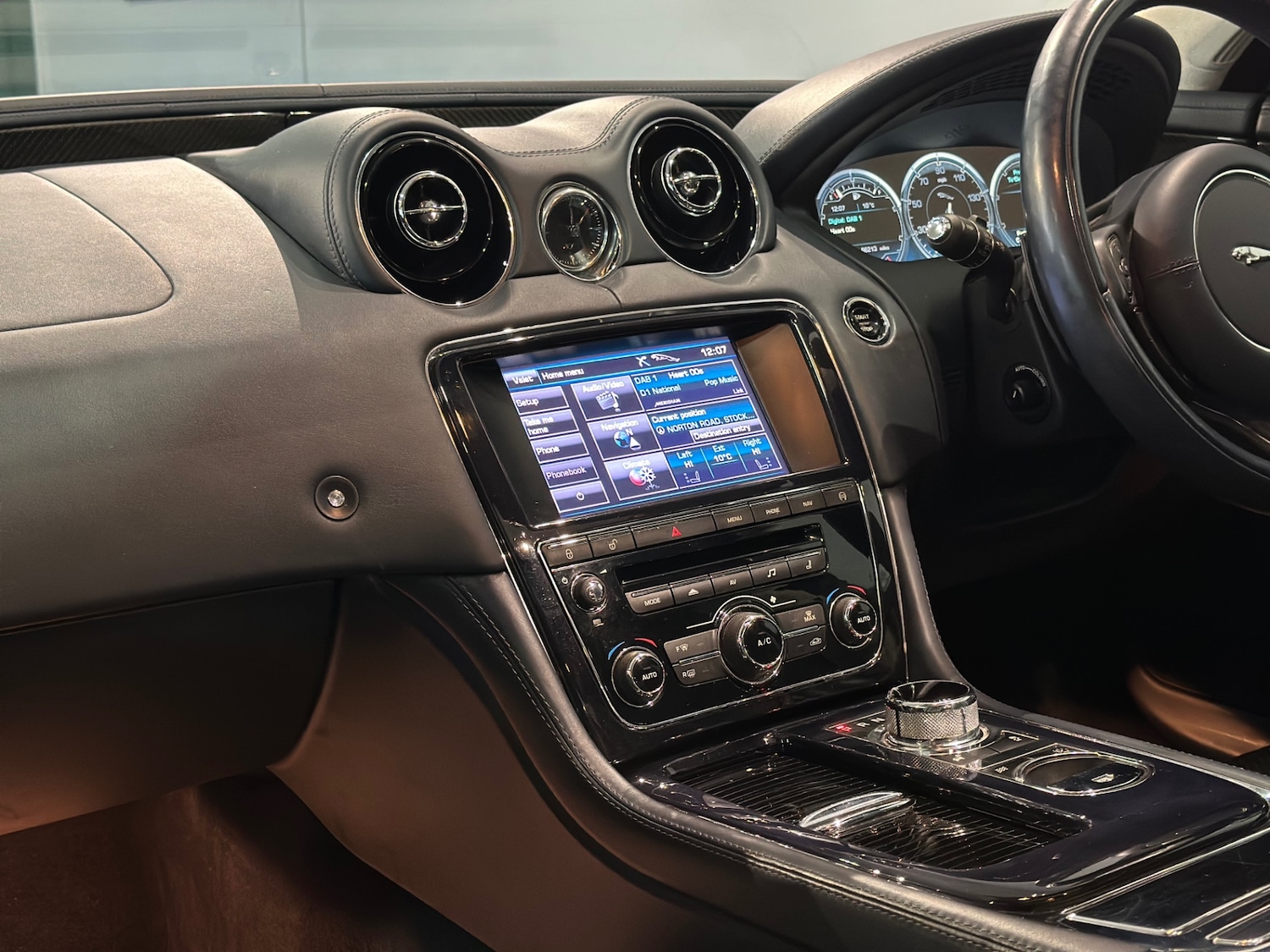 Used Jaguar XJ 2013 for sale - 77261466: Photo 19