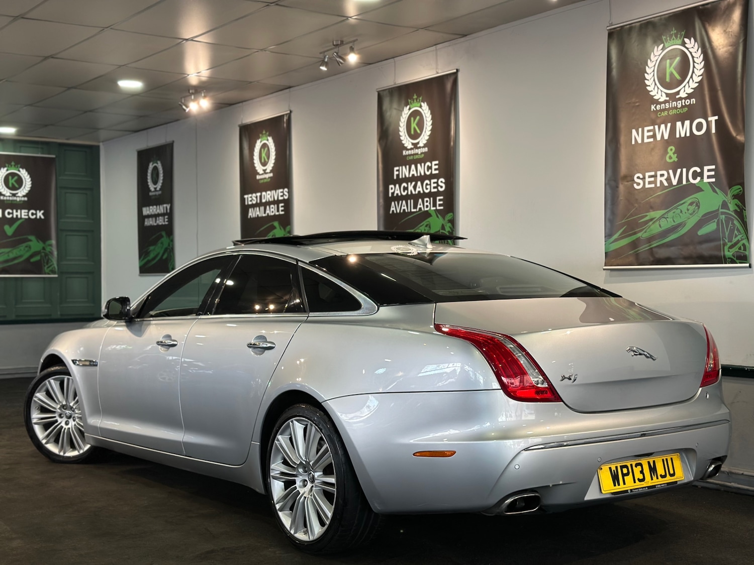 Used Jaguar XJ 2013 for sale - 77261466: Photo 7