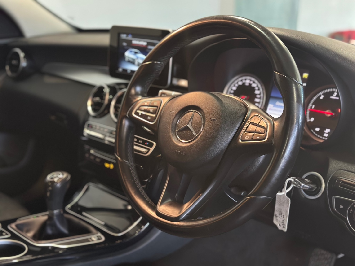 Used Mercedes-Benz C Class 2016 for sale - 76861902: Photo 10