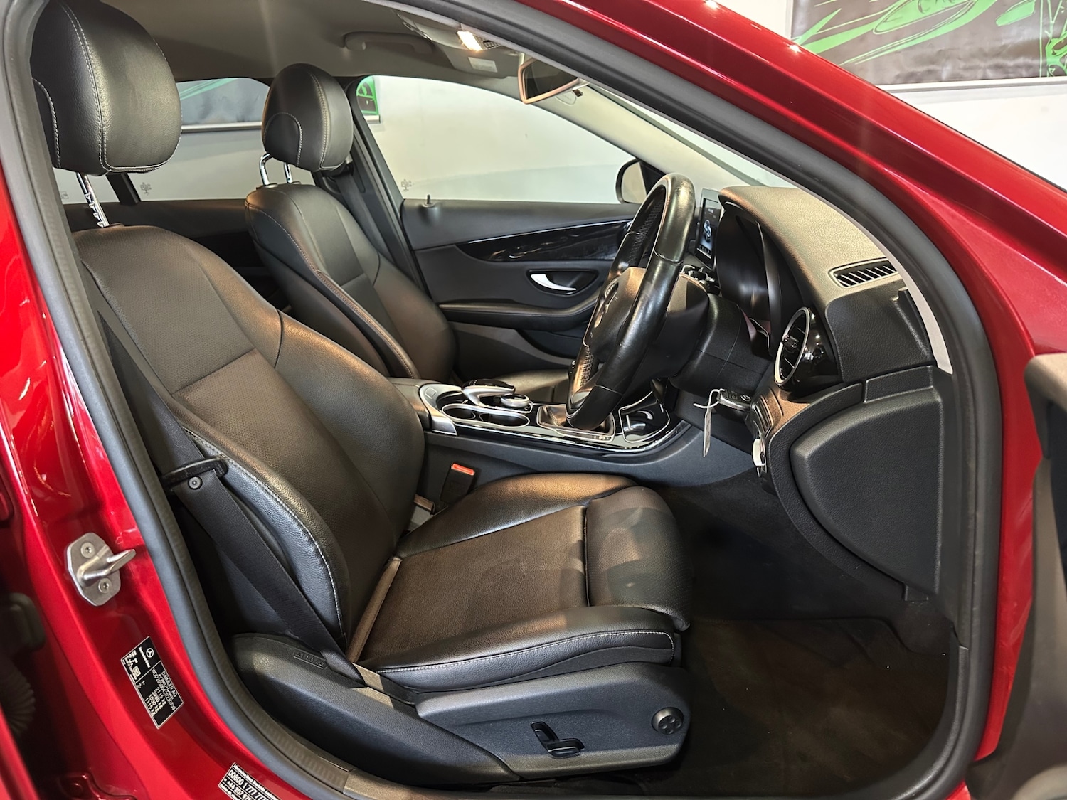 Used Mercedes-Benz C Class 2016 for sale - 76861902: Photo 9