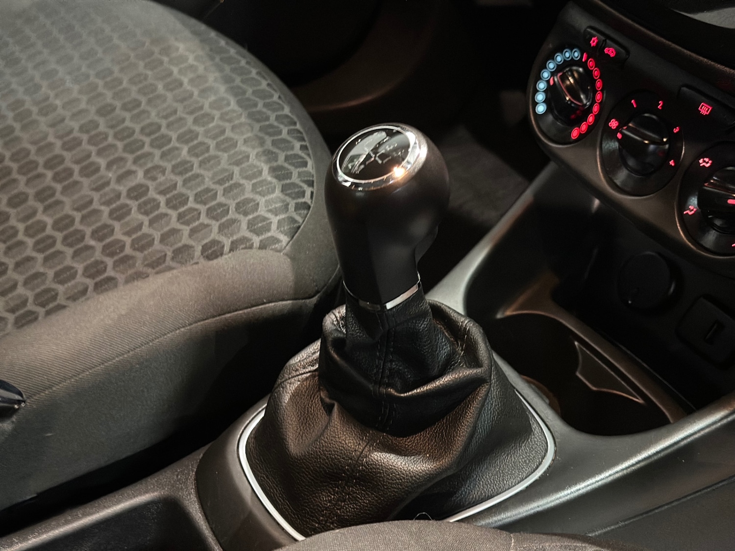 Used Vauxhall Corsa 2018 for sale - 76526458: Photo 12