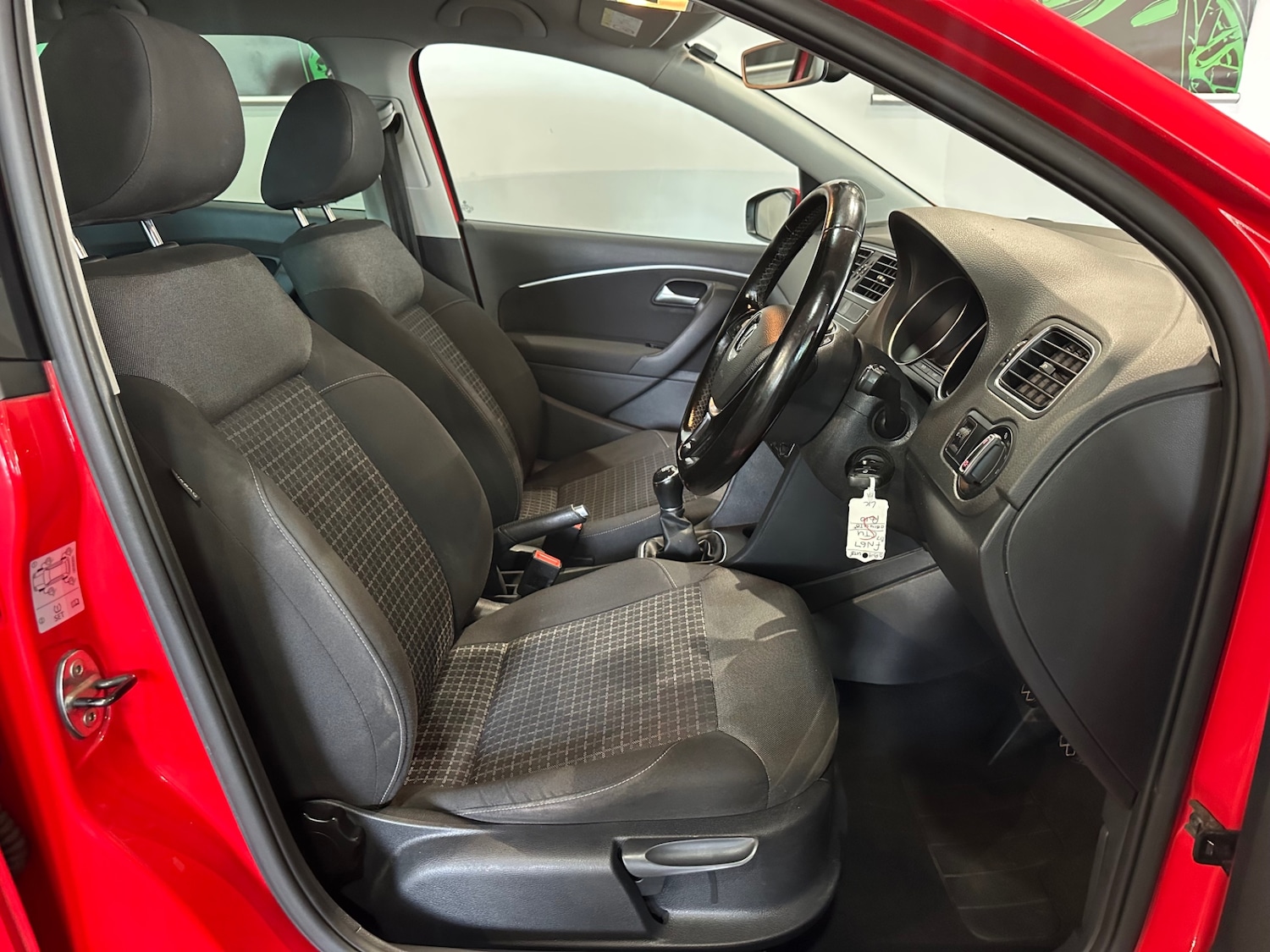 Used Volkswagen Polo 2017 for sale - 76076615: Photo 8