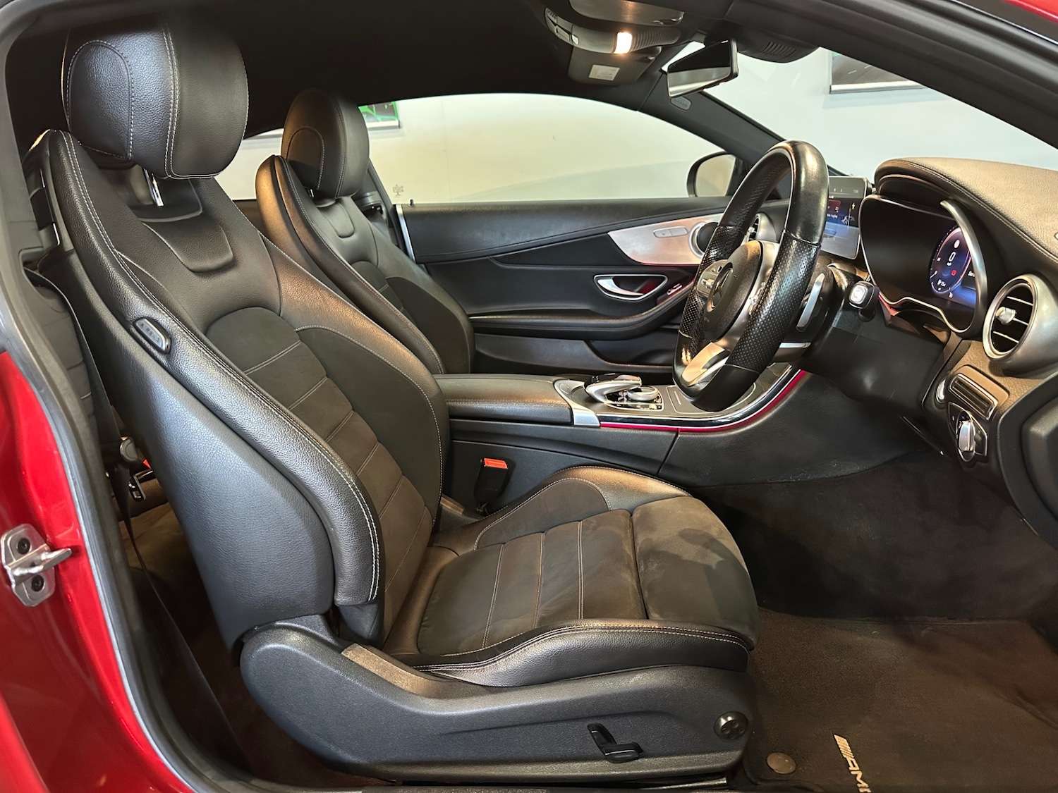 Used Mercedes-Benz C Class 2018 for sale - 76932349: Photo 10