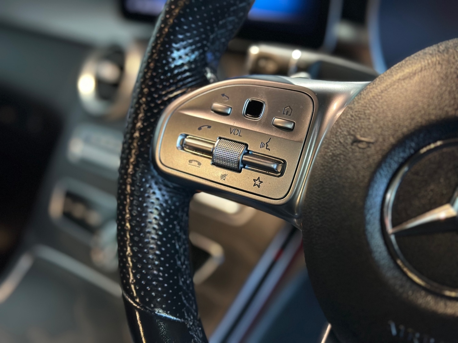 Used Mercedes-Benz C Class 2018 for sale - 76932349: Photo 12