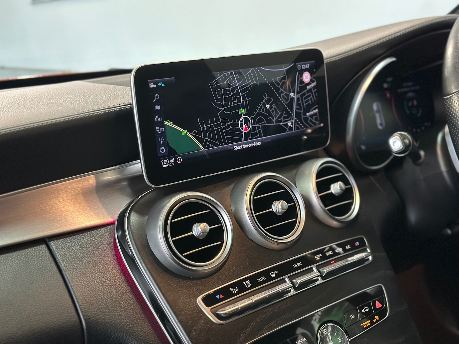 Used Mercedes-Benz C Class 2018 for sale - 76932349: Photo 16