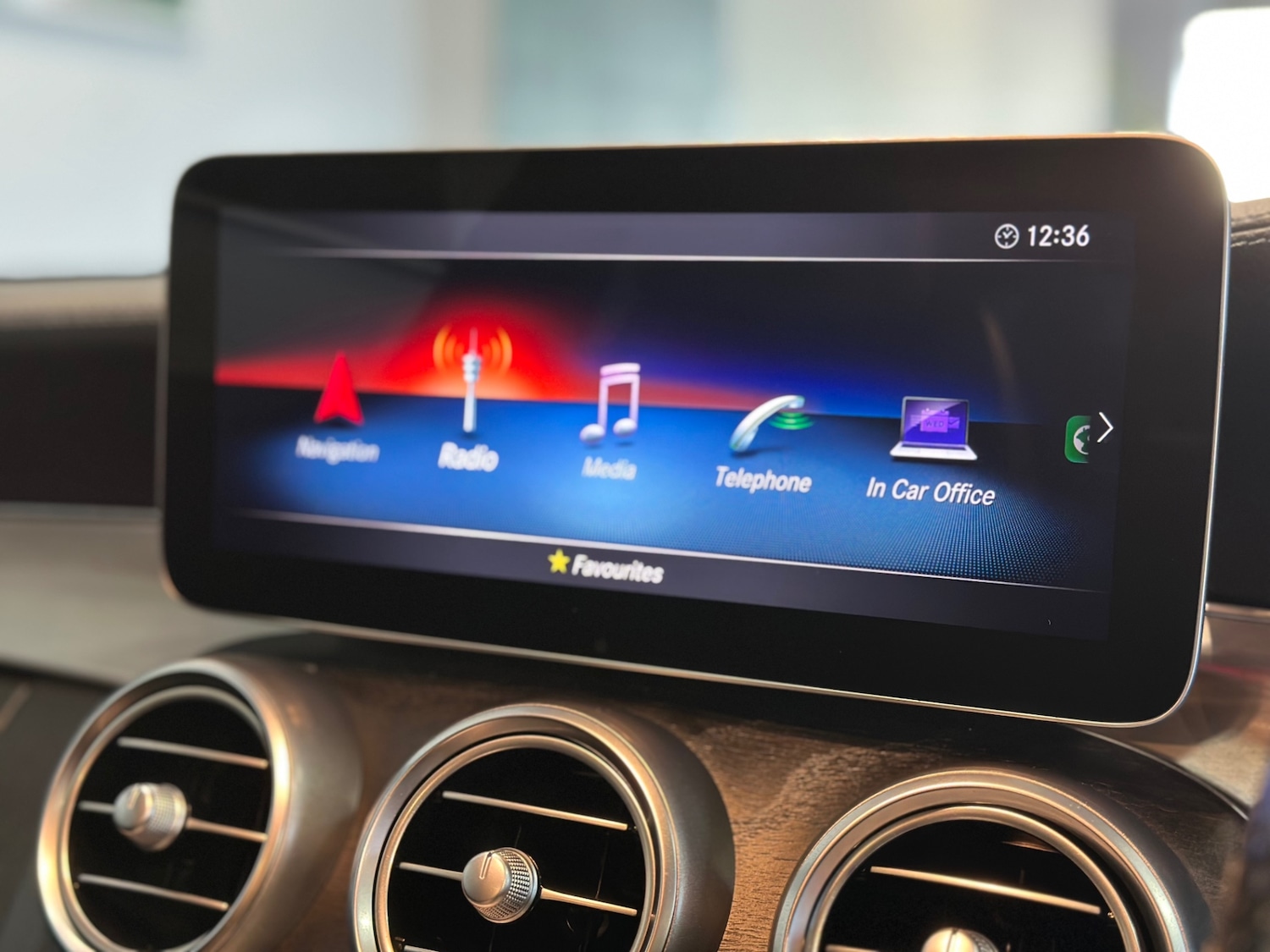 Used Mercedes-Benz C Class 2018 for sale - 76932349: Photo 26